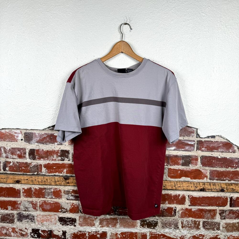 Vintage OCI Shirt Size Large Red Grey Colorblock Short Sleeve Crewneck Skate Y2K